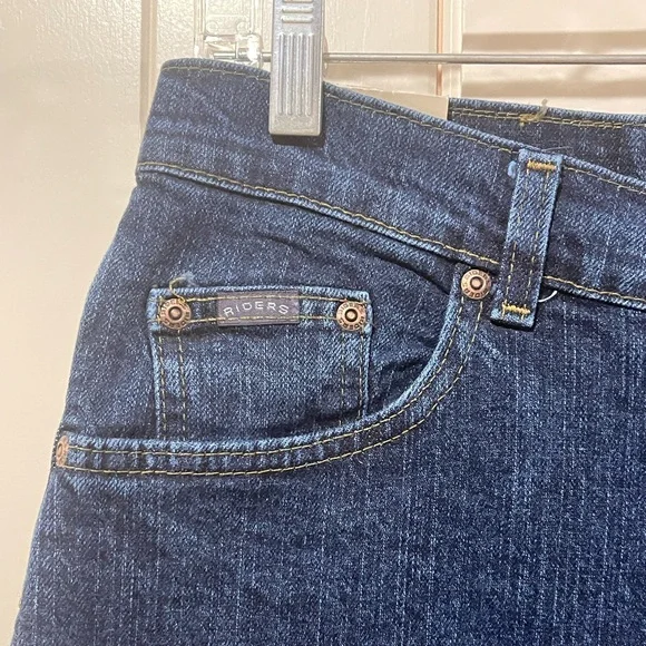 RIDERS by Lee 10 L NWT Misses Stretch Mid-Rise Straight Leg Eased Fit Seat/Thigh - Picture 3 of 12